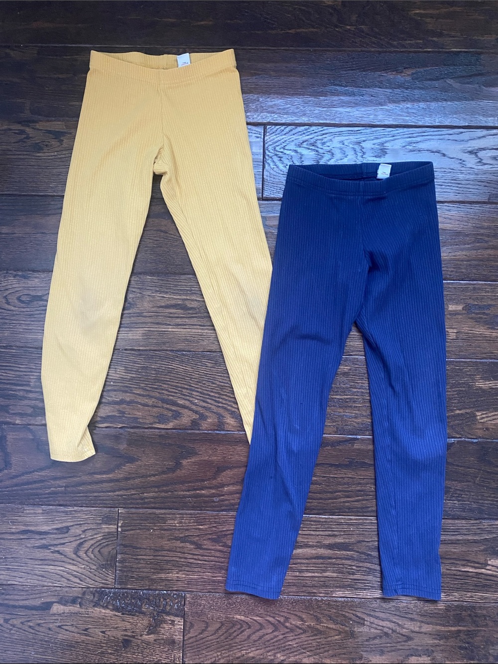 Old Navy Ribbed Leggings in Mustard Yellow and Navy